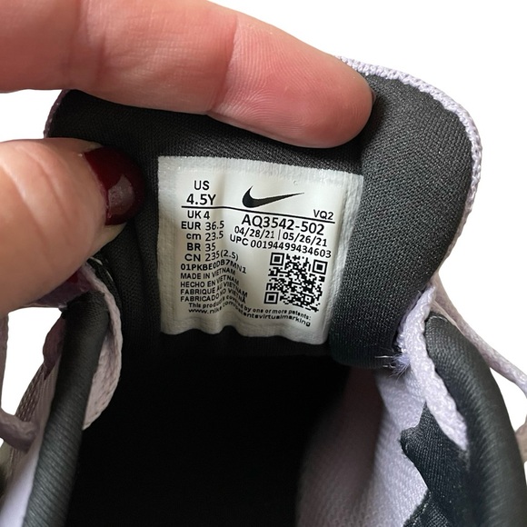 Nike Lavender Star Runner 2 Size 4.5 Youth / 6 Women - Picture 7 of 9